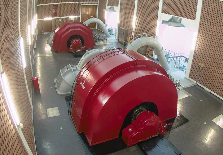 Tussa kraftstasjon inne