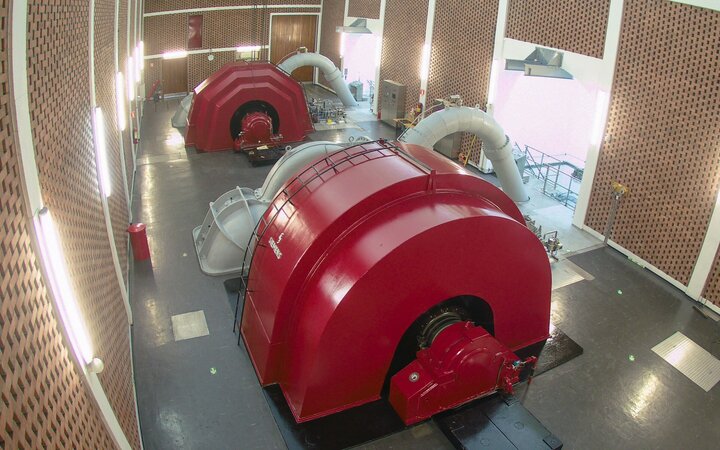 Tussa kraftstasjon inne