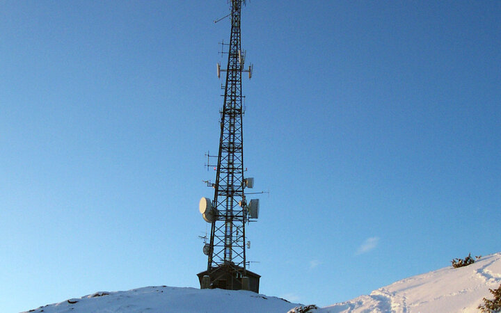 GK Helgehorn mast i vinterlandskap 030103
