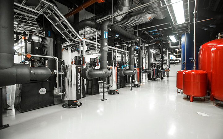 Teknisk rom, kjøling og varmeveksling med 3 kretsar