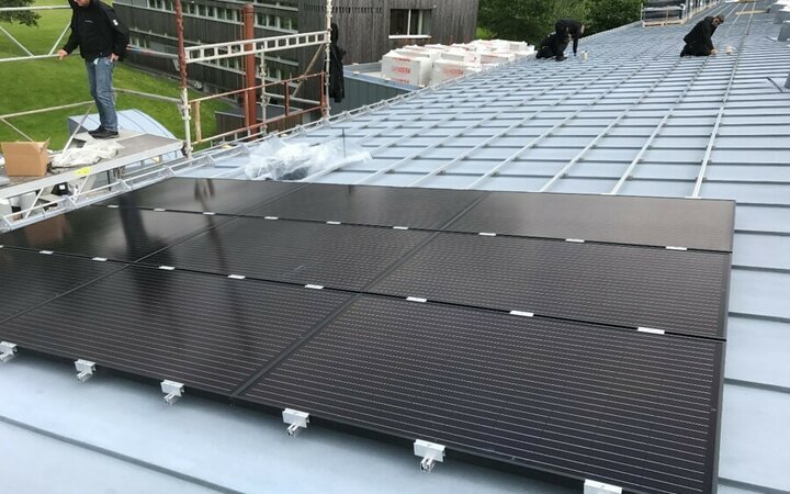 Solceller på Høgskulen i Volda