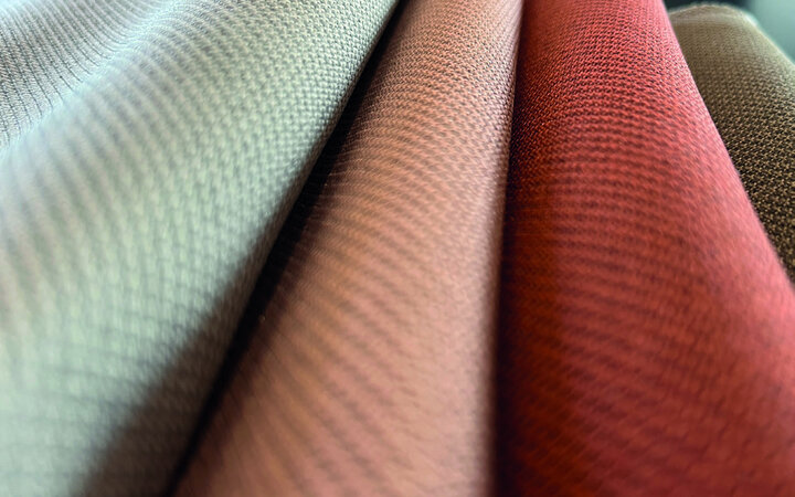 ELL x Solar Katalog stoff